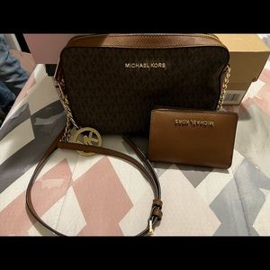 Michael Kors Crossbody Bag With Matching Wallet